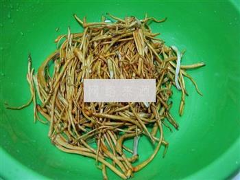 排骨虫草汤怎么做，排骨虫草汤怎么做好吃，排骨虫草汤做法