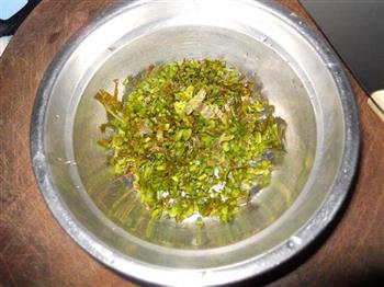 香椿炒鸡蛋怎么做，香椿炒鸡蛋怎么做好吃，香椿炒鸡蛋做法