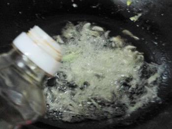 家常鲜河虾炒粉怎么做，家常鲜河虾炒粉怎么做好吃，家常鲜河虾炒粉做法