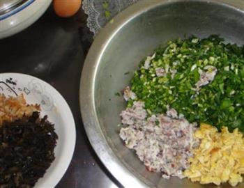 韭菜虾爬肉盒怎么做，韭菜虾爬肉盒怎么做好吃，韭菜虾爬肉盒做法