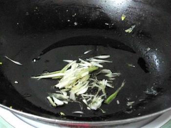 家常鲜河虾炒粉怎么做，家常鲜河虾炒粉怎么做好吃，家常鲜河虾炒粉做法