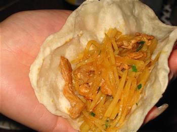 土豆丝卷饼怎么做，土豆丝卷饼怎么做好吃，土豆丝卷饼做法
