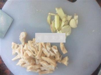 生滚鱿鱼汤怎么做，生滚鱿鱼汤怎么做好吃，生滚鱿鱼汤做法