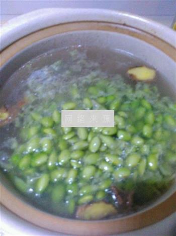 青豆骨头汤怎么做，青豆骨头汤怎么做好吃，青豆骨头汤做法