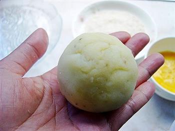 炸土豆盒子怎么做，炸土豆盒子怎么做好吃，炸土豆盒子做法