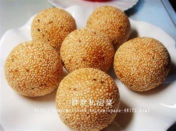 莲蓉麻团怎么做，莲蓉麻团怎么做好吃，莲蓉麻团做法
