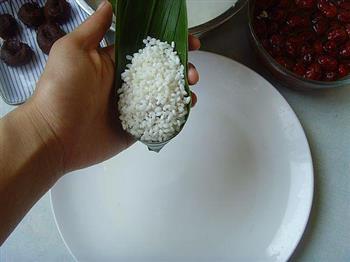 豆沙枣粽子怎么做，豆沙枣粽子怎么做好吃，豆沙枣粽子做法