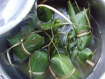 豆沙枣粽子怎么做，豆沙枣粽子怎么做好吃，豆沙枣粽子做法