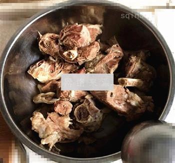 清炖白萝卜汤怎么做，清炖白萝卜汤怎么做好吃，清炖白萝卜汤做法