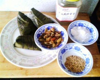 芝麻粽子怎么做，芝麻粽子怎么做好吃，芝麻粽子做法