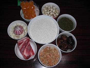 八宝咸蛋黄肉粽子怎么做，八宝咸蛋黄肉粽子怎么做好吃，八宝咸蛋黄肉粽子做法