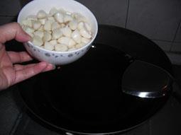 八宝咸蛋黄肉粽子怎么做，八宝咸蛋黄肉粽子怎么做好吃，八宝咸蛋黄肉粽子做法