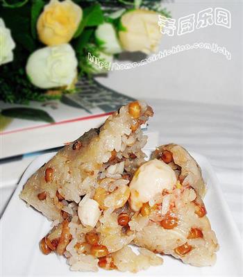 八宝鹌鹑蛋肉粽子怎么做，八宝鹌鹑蛋肉粽子怎么做好吃，八宝鹌鹑蛋肉粽子做法