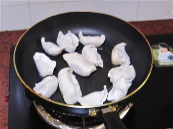 苋菜鸡蛋馅素煎饺怎么做，苋菜鸡蛋馅素煎饺怎么做好吃，苋菜鸡蛋馅素煎饺做法