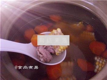 玉米胡萝卜猪骨汤怎么做，玉米胡萝卜猪骨汤怎么做好吃，玉米胡萝卜猪骨汤做法