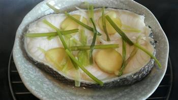 清蒸银鳕鱼怎么做，清蒸银鳕鱼怎么做好吃，清蒸银鳕鱼做法