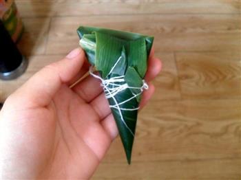 蜜枣三角粽怎么做，蜜枣三角粽怎么做好吃，蜜枣三角粽做法