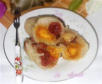 广式花生蛋黄粽怎么做，广式花生蛋黄粽怎么做好吃，广式花生蛋黄粽做法