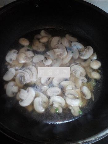 口蘑汤怎么做，口蘑汤怎么做好吃，口蘑汤做法