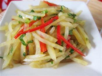 凉拌香辣土豆丝怎么做，凉拌香辣土豆丝怎么做好吃，凉拌香辣土豆丝做法