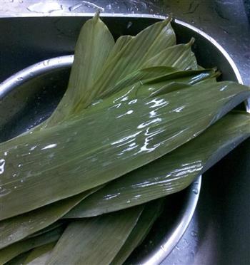 莲子蛋黄肉粽怎么做，莲子蛋黄肉粽怎么做好吃，莲子蛋黄肉粽做法