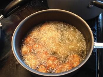 油炸猪肉蔬菜丸子怎么做，油炸猪肉蔬菜丸子怎么做好吃，油炸猪肉蔬菜丸子做法