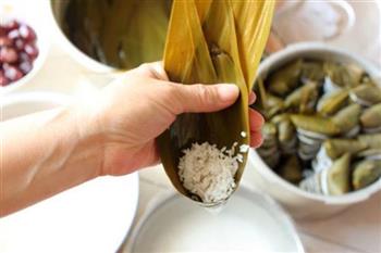 传统蜜枣粽怎么做,传统蜜枣粽怎么做好吃,传统蜜枣粽做法 传统蜜枣粽怎么做,传统蜜枣粽怎么做好吃,传统蜜枣粽做法