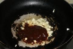 酱烧臭豆腐怎么做，酱烧臭豆腐怎么做好吃，酱烧臭豆腐做法
