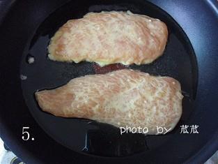 洋葱煎鸡排怎么做，洋葱煎鸡排怎么做好吃，洋葱煎鸡排做法
