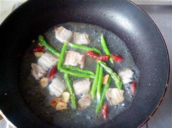 炒意面怎么做，炒意面怎么做好吃，炒意面做法