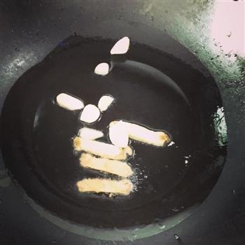 红烧虾怎么做，红烧虾怎么做好吃，红烧虾做法