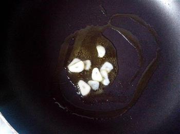 炒意面怎么做，炒意面怎么做好吃，炒意面做法