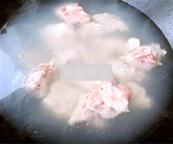 时蔬排骨汤怎么做，时蔬排骨汤怎么做好吃，时蔬排骨汤做法