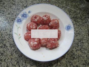 肉丸白菜汤怎么做，肉丸白菜汤怎么做好吃，肉丸白菜汤做法