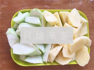 青蟹土豆汤怎么做，青蟹土豆汤怎么做好吃，青蟹土豆汤做法