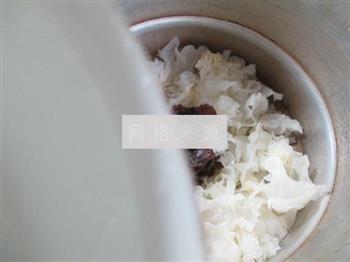 桂圆银耳怎么做，桂圆银耳怎么做好吃，桂圆银耳做法