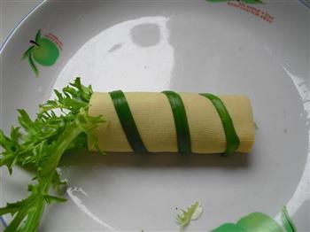 豆皮苦菊卷怎么做，豆皮苦菊卷怎么做好吃，豆皮苦菊卷做法