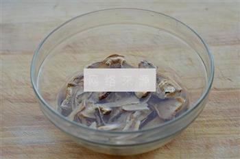 松茸煲鸡汤怎么做，松茸煲鸡汤怎么做好吃，松茸煲鸡汤做法