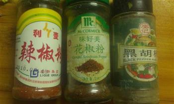 火腿腐皮卷怎么做，火腿腐皮卷怎么做好吃，火腿腐皮卷做法