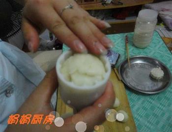 奶香冰皮月饼怎么做，奶香冰皮月饼怎么做好吃，奶香冰皮月饼做法