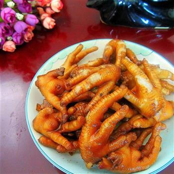 过油鸡爪怎么做，过油鸡爪怎么做好吃，过油鸡爪做法