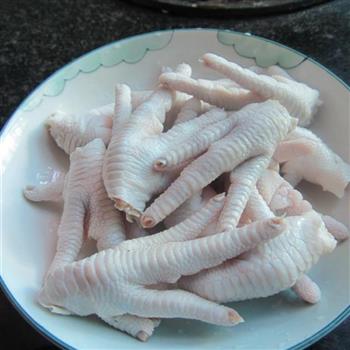 过油鸡爪怎么做，过油鸡爪怎么做好吃，过油鸡爪做法