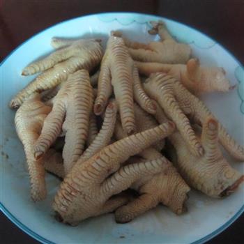 过油鸡爪怎么做，过油鸡爪怎么做好吃，过油鸡爪做法