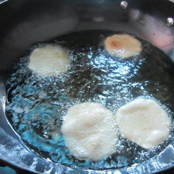 油炸豆渣饼怎么做，油炸豆渣饼怎么做好吃，油炸豆渣饼做法