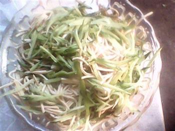 凉拌豆腐丝怎么做，凉拌豆腐丝怎么做好吃，凉拌豆腐丝做法