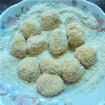 炸南瓜饼怎么做，炸南瓜饼怎么做好吃，炸南瓜饼做法