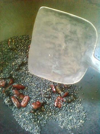 花生芝麻红枣膏怎么做，花生芝麻红枣膏怎么做好吃，花生芝麻红枣膏做法