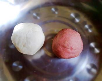 玫瑰腐乳双色馒头怎么做，玫瑰腐乳双色馒头怎么做好吃，玫瑰腐乳双色馒头做法