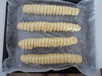 毛毛虫面包怎么做，毛毛虫面包怎么做好吃，毛毛虫面包做法