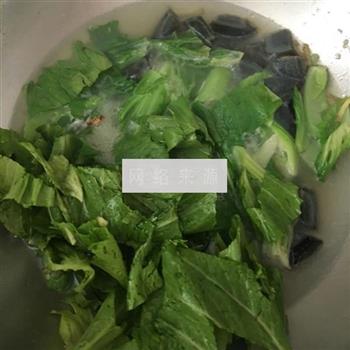 皮蛋芥菜汤怎么做，皮蛋芥菜汤怎么做好吃，皮蛋芥菜汤做法